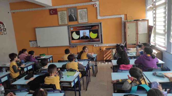 Kayseri Bilim Merkezi "Güneş Tutulması" Heyecanını Canlı Yayınladı