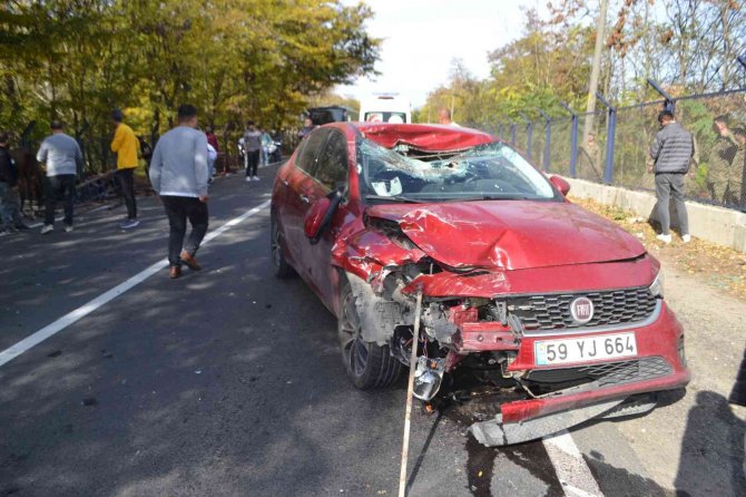 Çorlu’da Can Pazarı: Otomobilin Çarptığı At Arabası Hurdaya Döndü, Yaralı Yakınları Sinir Krizi Geçirdi