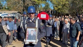 Kaza Sonucu Hayatını Kaybeden Uzman Çavuş Karakaya Son Yolculuğuna Uğurlandı