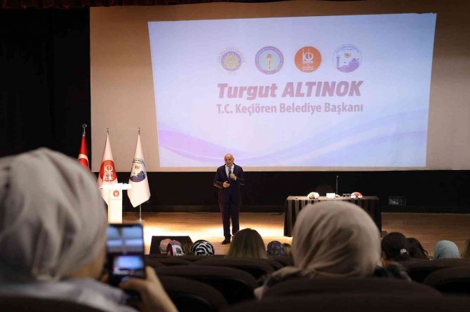 Keçiören’de Velilere Yönelik “Aile Okulu” Eğitimi