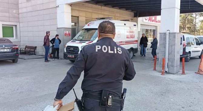 Emekli Polis Kiracısını Vurdu