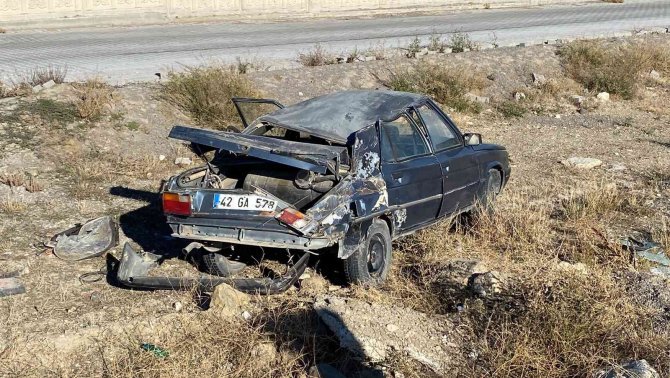 Konya’da Takla Atan Otomobilden Burunları Kanamadan Kurtuldular