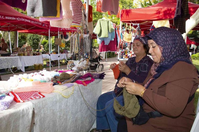 ’Üretici Kadın Stantları’ Kadınlara Fırsat Sunuyor