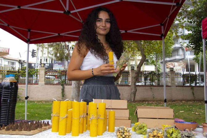 ’Üretici Kadın Stantları’ Kadınlara Fırsat Sunuyor