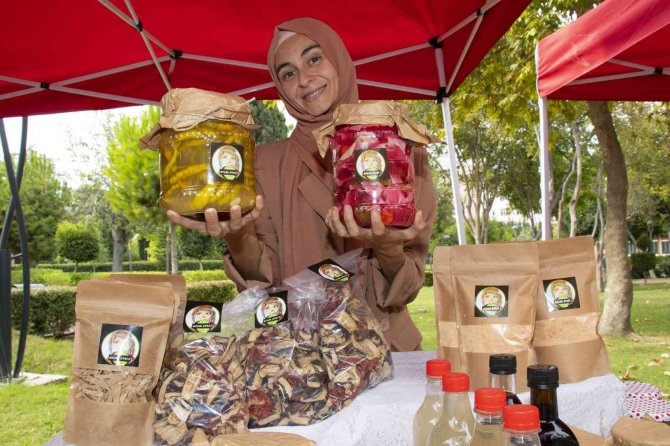 ’Üretici Kadın Stantları’ Kadınlara Fırsat Sunuyor