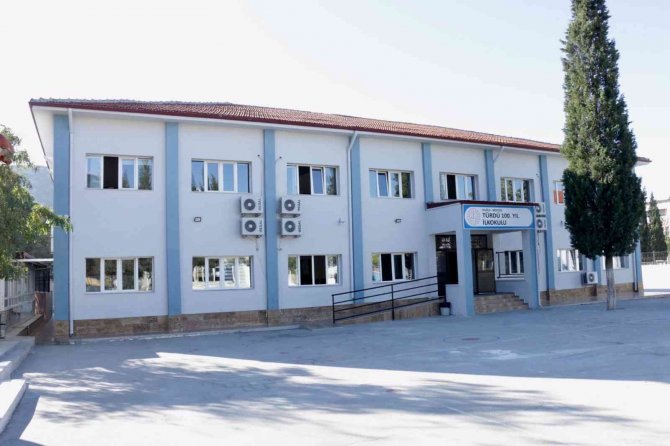 Muğla Türdü 100. Yıl İ̇lkokulu’nda Normal Eğitime Geçildi