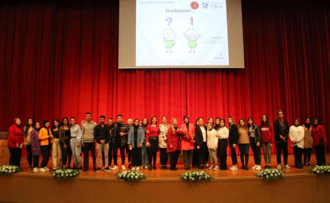 Nevü’de “Erken Çocuklukta Dil Gelişimi Ve İ̇ki Dillilik” Konulu Konferans Düzenlendi