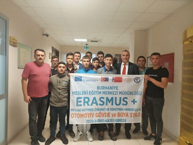 Burhaniyeli Öğrencilere Yurt Dışı Eğitimleri Devam Ediyor