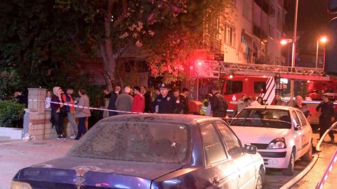 Kadıköy’de Gecekonduları Alevler Sardı: 1 Kişi Hastaneye Kaldırıldı