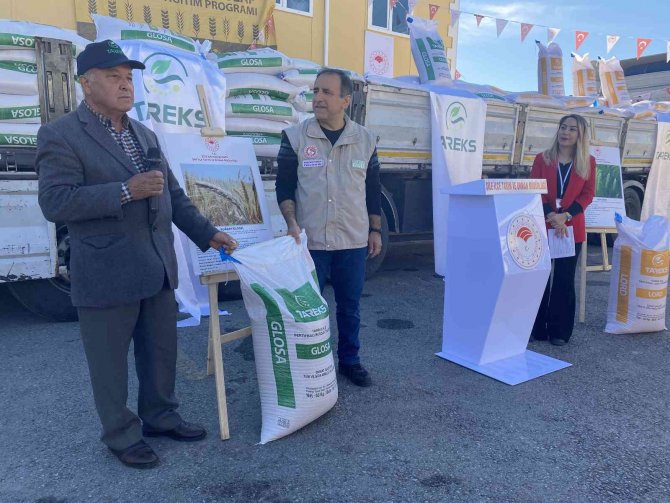 Şile’de Çiftçilere Tohum Desteği