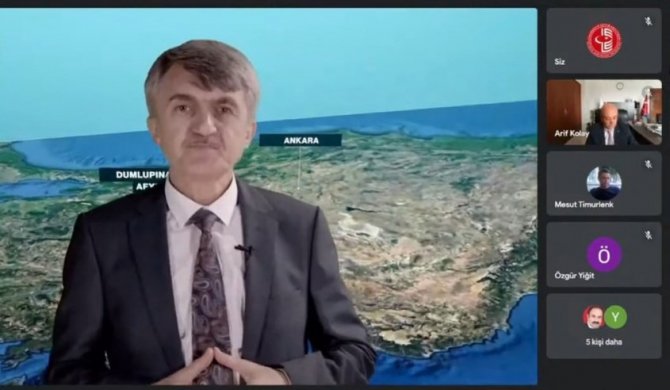 Rektör Uysal: ”Türk Milleti Tarih Boyunca Esaret Altında Yaşamamıştır"