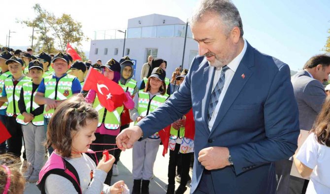 19 Mayıs Belediyesi Çocuk Trafik Eğitim Parkı Açıldı