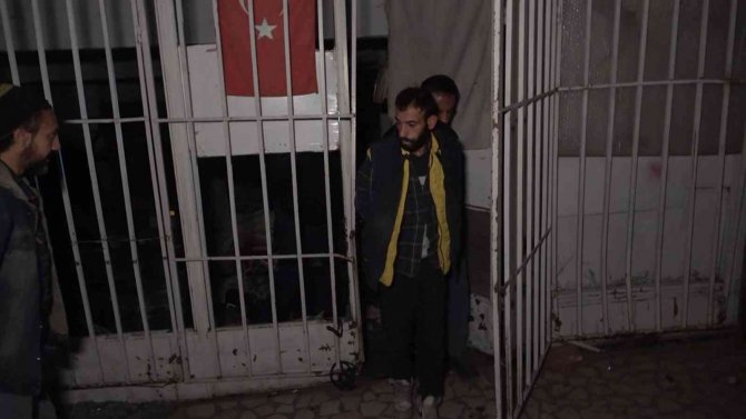 Hırsızlık Zanlısı Uyuya Kalınca Suçüstü Yakalandı