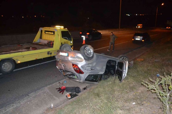 Takla Atan Otomobilin Sürücüsü Yaralandı