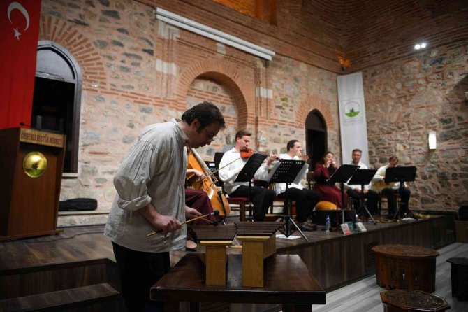 Osmangazi’de Macaristan Ezgileri Yankılandı