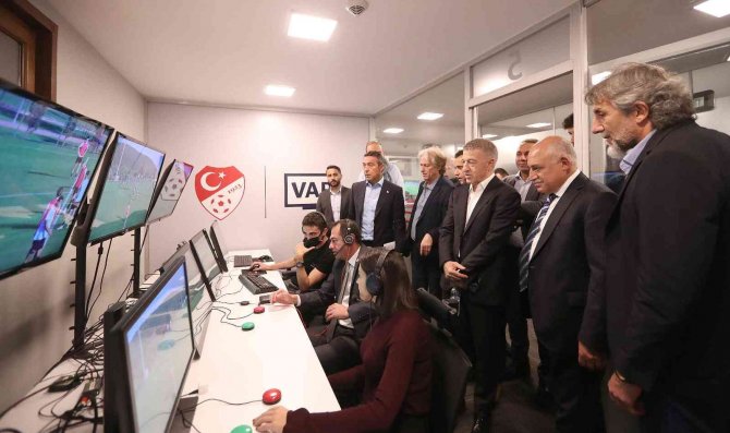 Tff’den Süper Lig Ve Tff 1. Lig Kulüplerine Var Bilgilendirme Toplantısı