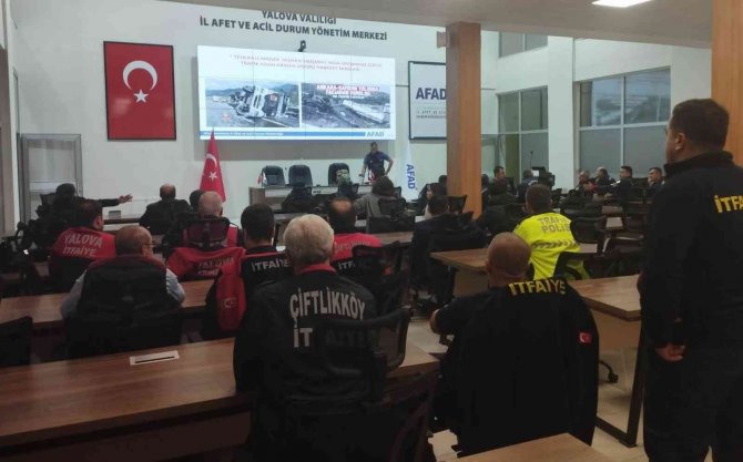 Yalova’da Kazalarda Olay Yeri Eğitimi Verildi
