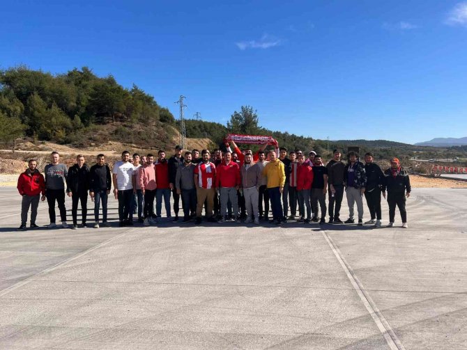 Bilecek Tso Kapısına Siyah Çelenk Bıraktılar