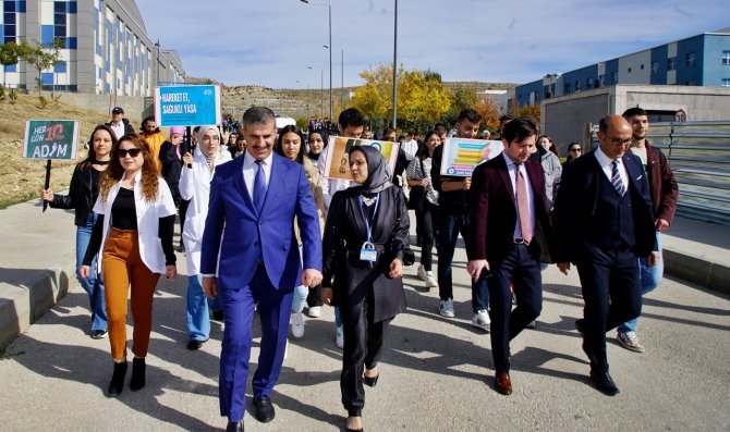 Çakü’de Dünya Yürüyüş Günü’nde Farkındalık Oluşturuldu