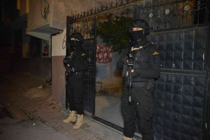 Adana’da Deaş’a Şafak Operasyonu: 5 Gözaltı