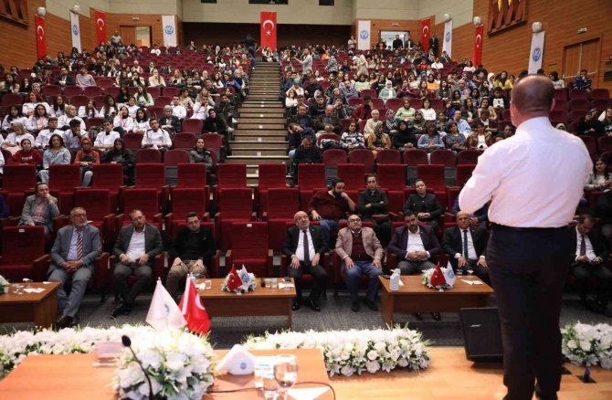 Kervancıoğlu: "İ̇ş Hayatında Ve Kariyerde Sabır, Sebat Ve Kanaat Çok Önemli"