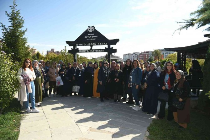 Gençler Kapadokya’da, Kadınlar Konya’da