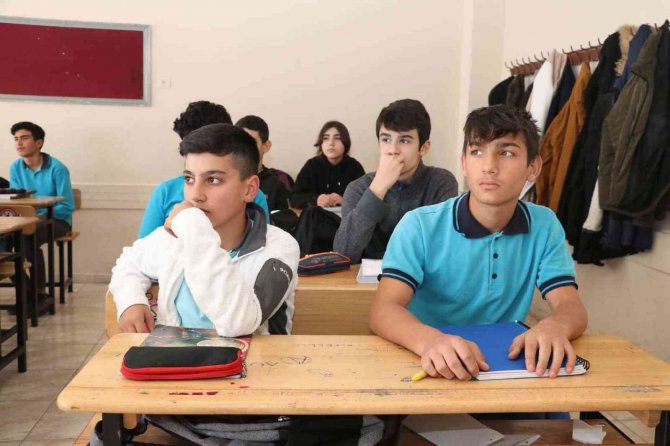 Aslan’dan Lgs’ye Girecek Öğrencilere Uyarı