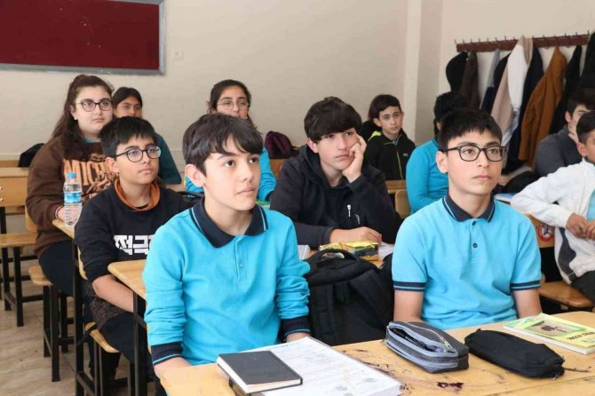 Aslan’dan Lgs’ye Girecek Öğrencilere Uyarı