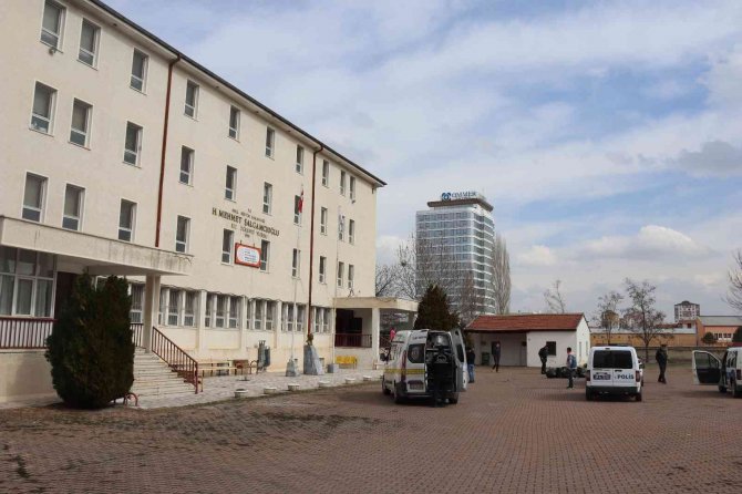 Boşandığı Gün Kayınvalidesini Bıçaklayan Sanığa 10 Yıl Hapis Cezası