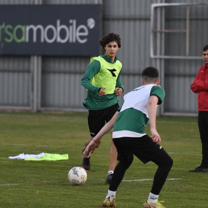 Bursaspor Çift Kale Maç Yaptı