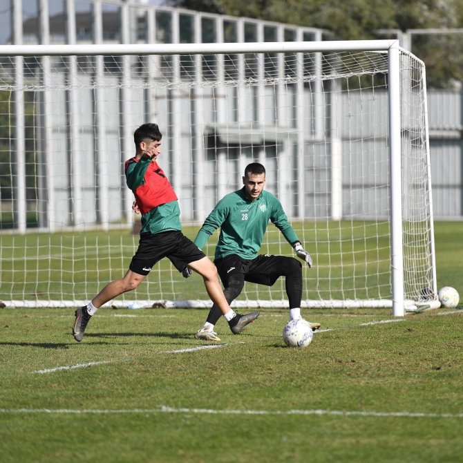 Bursaspor’da 24erzincanspor Maçı Hazırlıkları Devam Ediyor