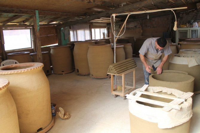 Çamura Elleriyle Şekil Veren Kentin Son Tandır Ustası Meslekte 44 Yılı Geride Bıraktı