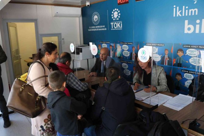 Sosyal Konut Tırına Samsunlulardan Yoğun İlgi