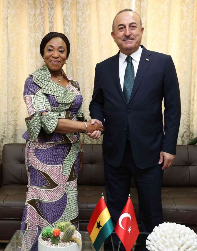 Bakan Çavuşoğlu, Ganalı Mevkidaşı Botchwey İle Görüştü