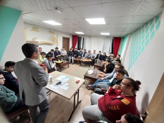 Sosyoloji Atölyesine Öğrenciler İlgi Gösterdi