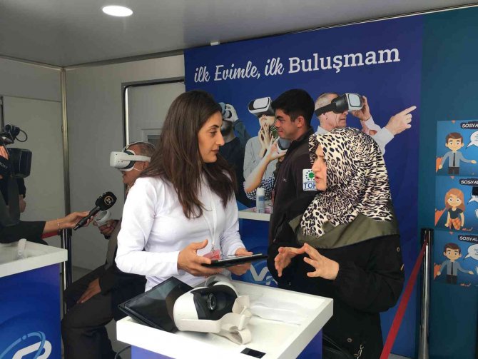 "İ̇lk Evim, İ̇ş Yerim, İ̇lk Evim Arsa" Projelerinin Tanıtım Tırı Esenler’de