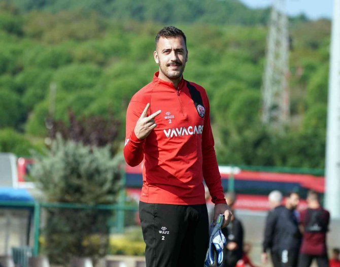 Emiliano Viviano: "Çok Zorlu Bir 90 Dakika Olacak"