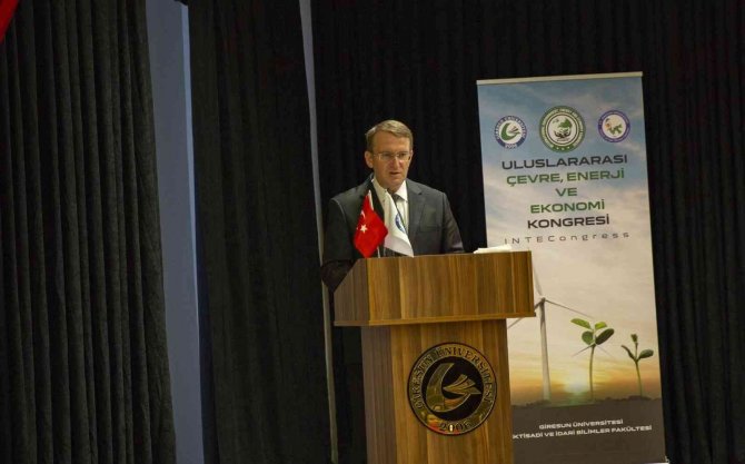 Giresun’da Çevre, Enerji Ve Ekonomi Kongresi Düzenlendi