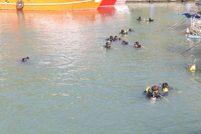 Hatay’da 100 Öğrenciye Deniz Kirliliği Anlatıldı