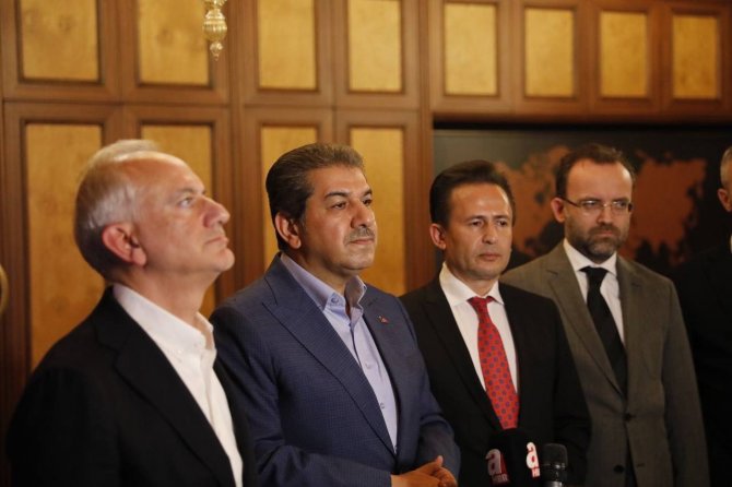 İ̇bb Meclisi Ak Parti Grubundan Başkan Yazıcı’ya Geçmiş Olsun Ziyareti