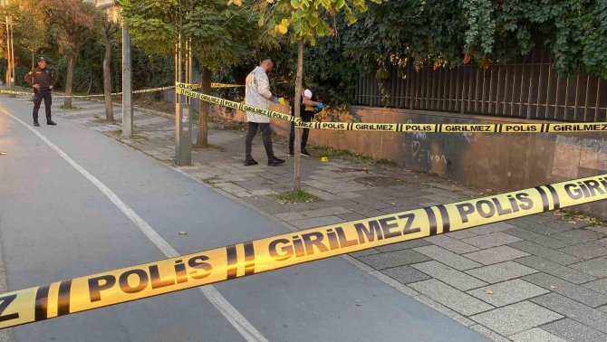 Ataşehir’de Yabancı Uyruklu Şahsa Silahlı Saldırı: 1 Ölü