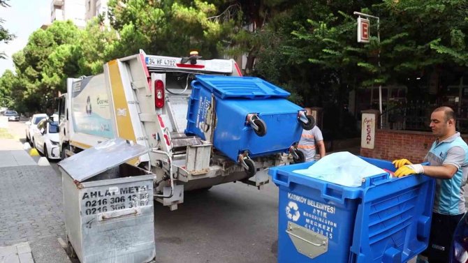 Kadıköy’ün Atıklarını Kadıköylüler Evlerinde Ayrıştırıyor