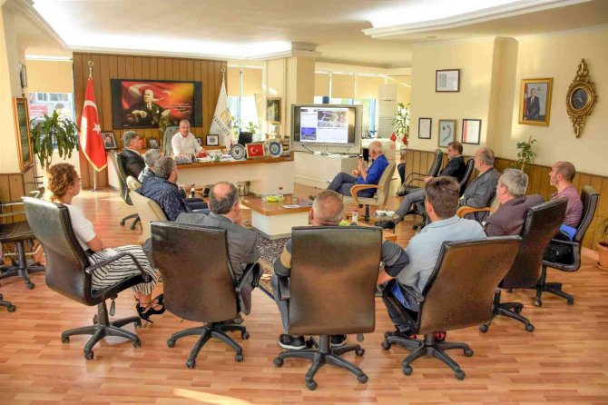 Karacabey’de Balıkçı Barınağı Çalışmaları Masaya Yatırıldı