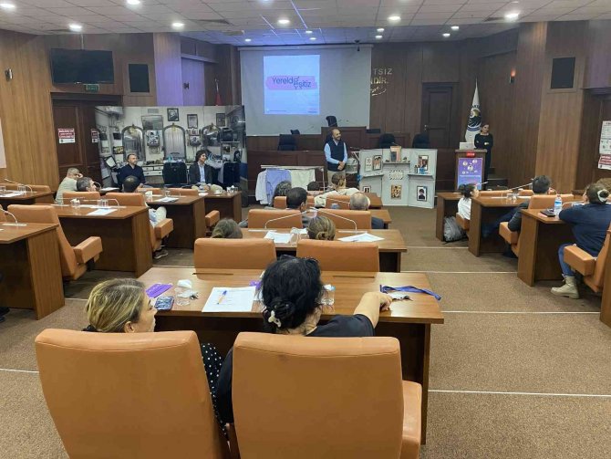 Kartal Belediyesinden “Toplumsal Cinsiyet Eşitliği” Semineri