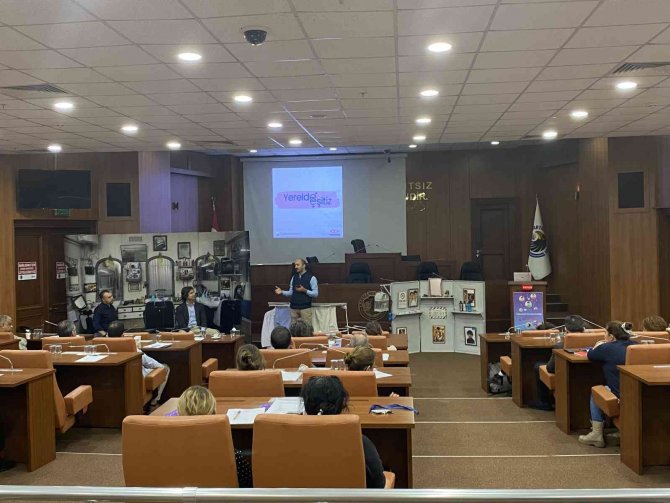 Kartal Belediyesinden “Toplumsal Cinsiyet Eşitliği” Semineri