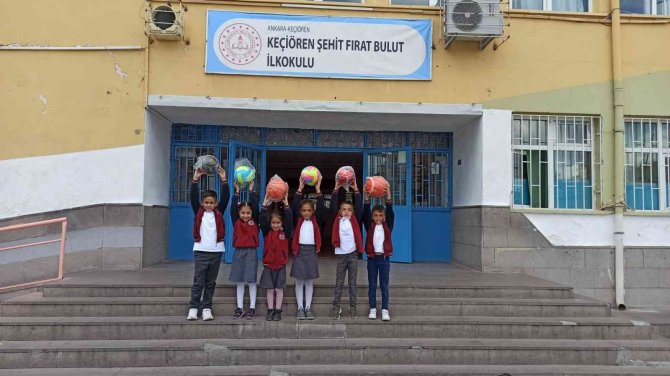 Keçiören’de Atık Pil Toplayan Okullara Hediyeleri Verildi