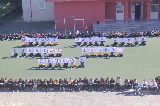 Ordu’da Yaklaşık Bin Öğrenci, Kitap Okuma Etkinliğinde Bir Araya Geldi