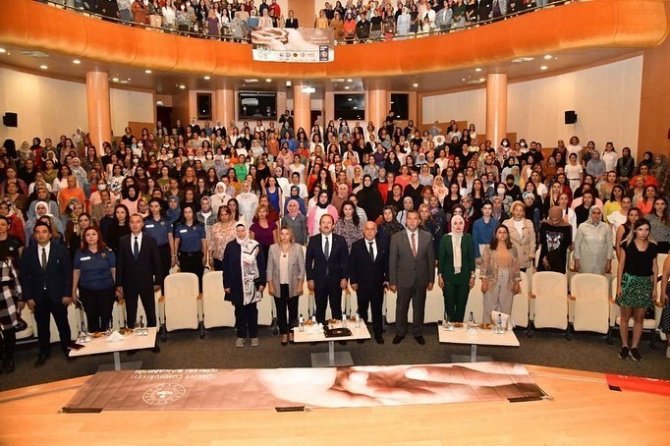 Vali Pehlivan: "Bağımlılık Başladıktan Sonra Mücadele Çok Daha Zorlaşıyor"