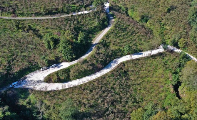 Altınordu’da Beton Yol Çalışmaları Sürüyor