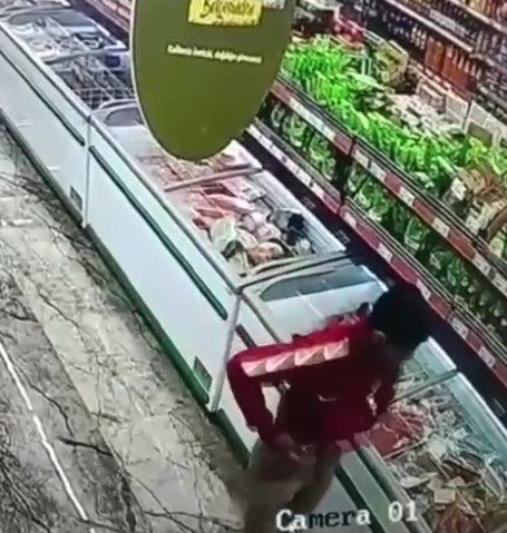 Pendik’te Markette Çaldığı Kaşarları Pantolonun İçine Sakladı